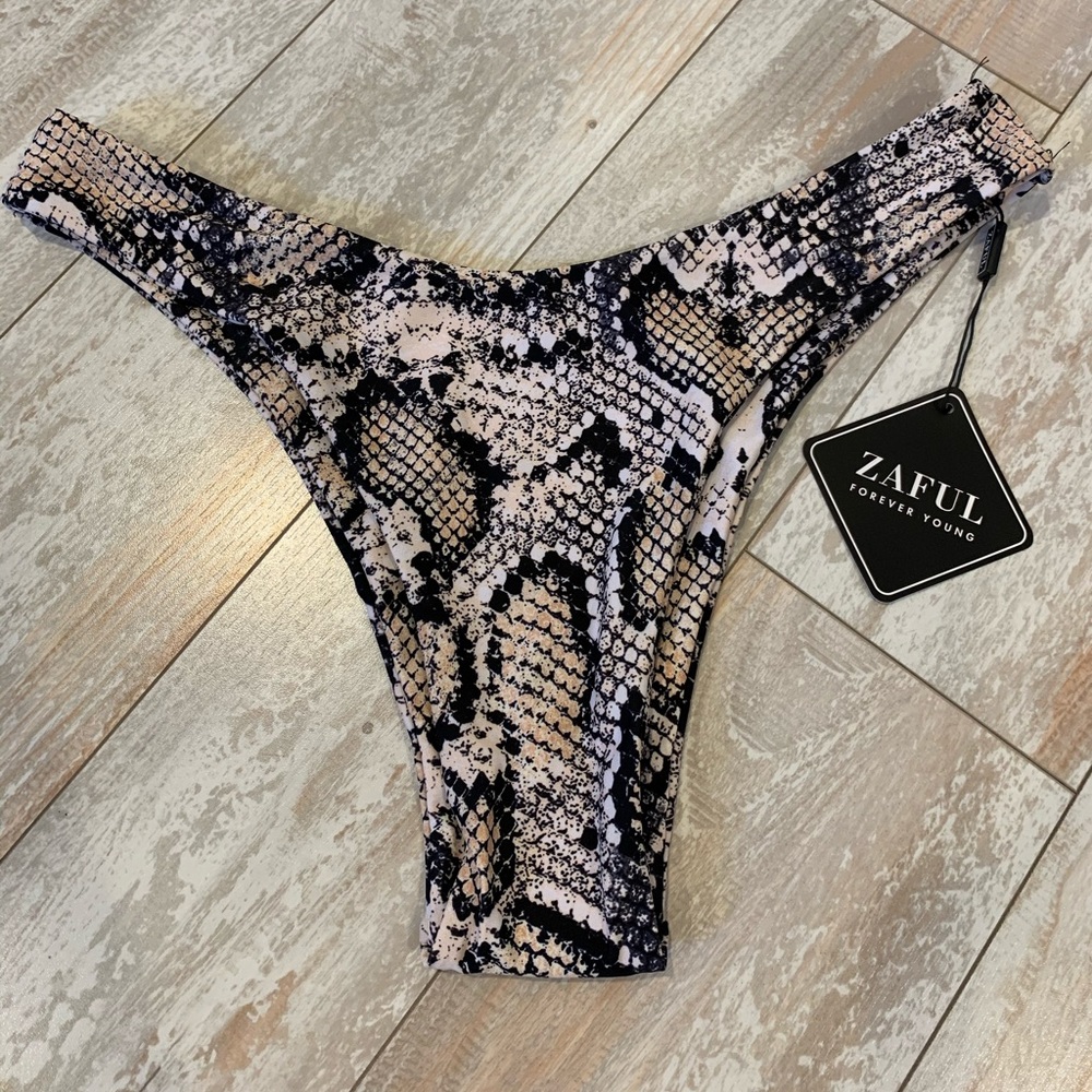 Zaful Snake Skin Bikini Set - Picture 7 of 9